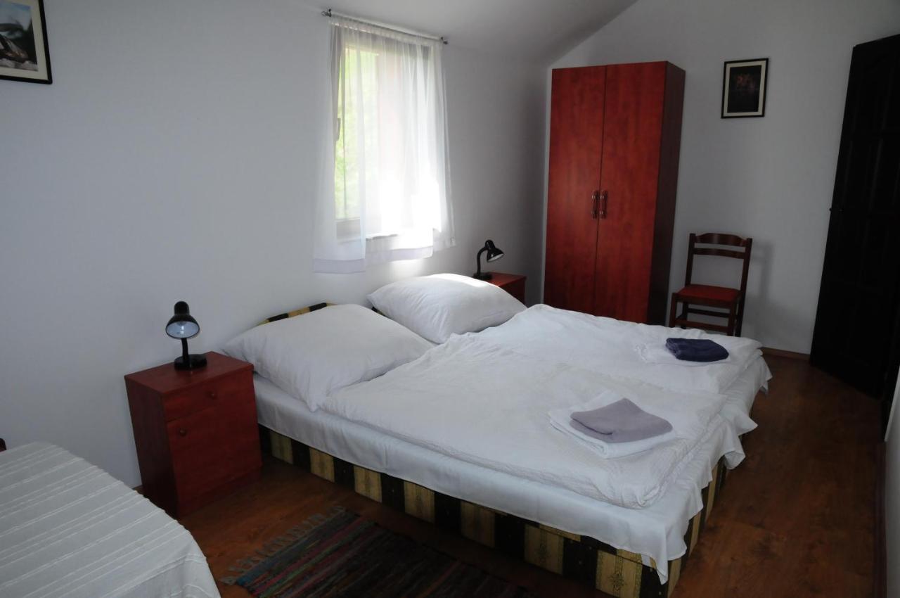 Beppe Vendeghaz Guest House Abaliget Ngoại thất bức ảnh